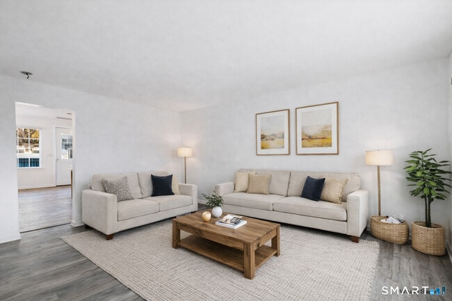 135 Bucks Hl Rd in Waterbury, CT - Building Photo - Building Photo