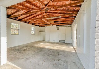 2127 West End Ave in Lakeland, FL - Building Photo - Building Photo