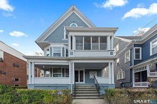 136 Edwards St in New Haven, CT - Building Photo