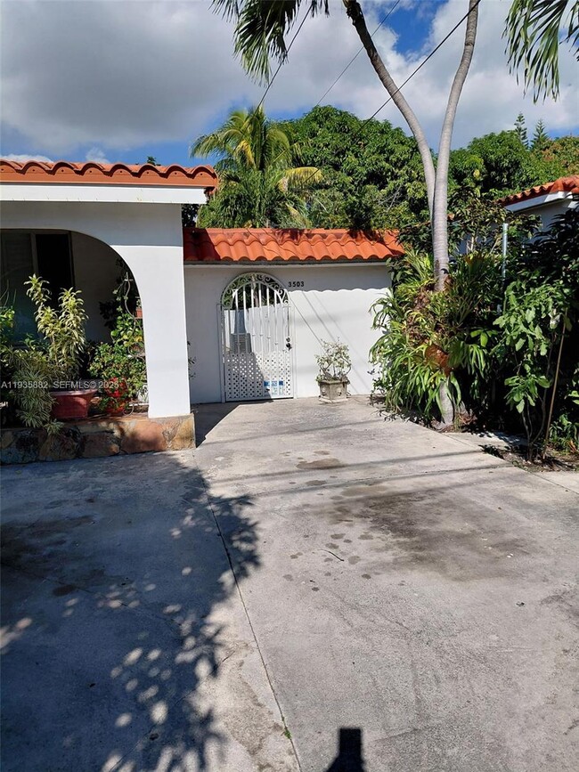 property at 3503 SW 24th St