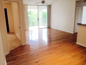 7524 Seurat St, Unit 301 in Orlando, FL - Building Photo - Building Photo