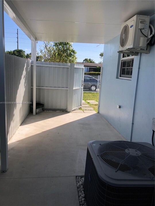 3061 NW 87th Terrace in Miami, FL - Building Photo