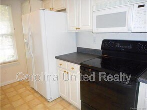 1957 University Heights Ln in Charlotte, NC - Building Photo - Building Photo