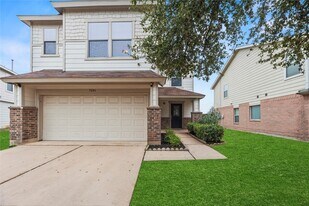 7606 Hillsdale Park Ct in Cypress, TX - Building Photo