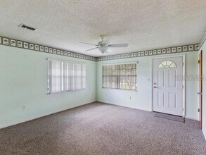 504 Wyoming Ave in St. Cloud, FL - Foto de edificio - Building Photo