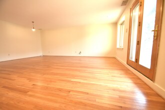 322-26 Bainbridge St in Philadelphia, PA - Building Photo - Building Photo