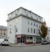 174-176 Ives St in Providence, RI - Foto de edificio - Building Photo