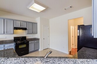 5780 Weddington Dr in Cumming, GA - Building Photo - Building Photo