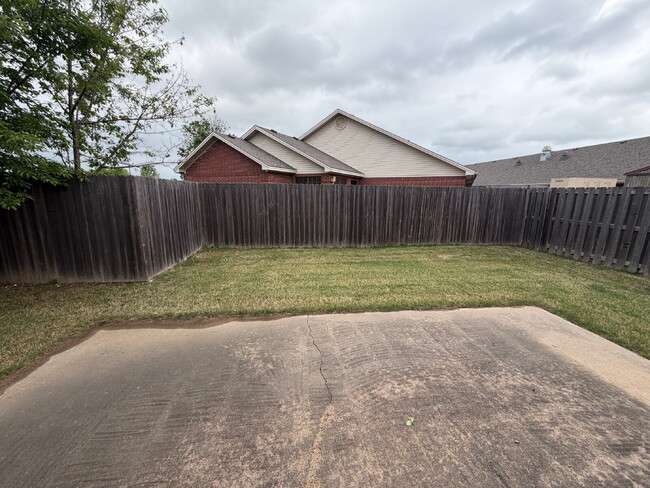 88 E Cydnee St in Fayetteville, AR - Building Photo - Building Photo