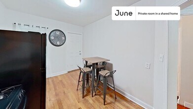 Private bedroom in 4 bed/1 bath Home in Boston, MA - Building Photo - Building Photo