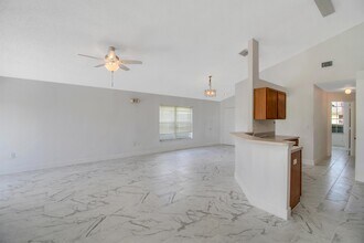 236 Langham Dr in Davenport, FL - Building Photo - Building Photo