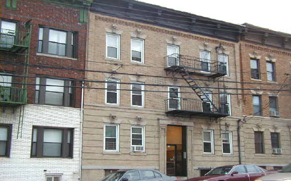 44 Broadway in Jersey City, NJ - Building Photo - Building Photo