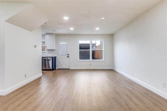 301 Towne House Ln in Richardson, TX - Building Photo - Building Photo