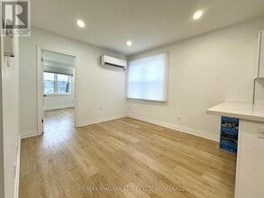 6065 Main St in Niagara Falls, ON - Building Photo - Building Photo