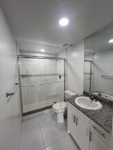 7841 SW 95th St, Unit B7 in Miami, FL - Foto de edificio - Building Photo