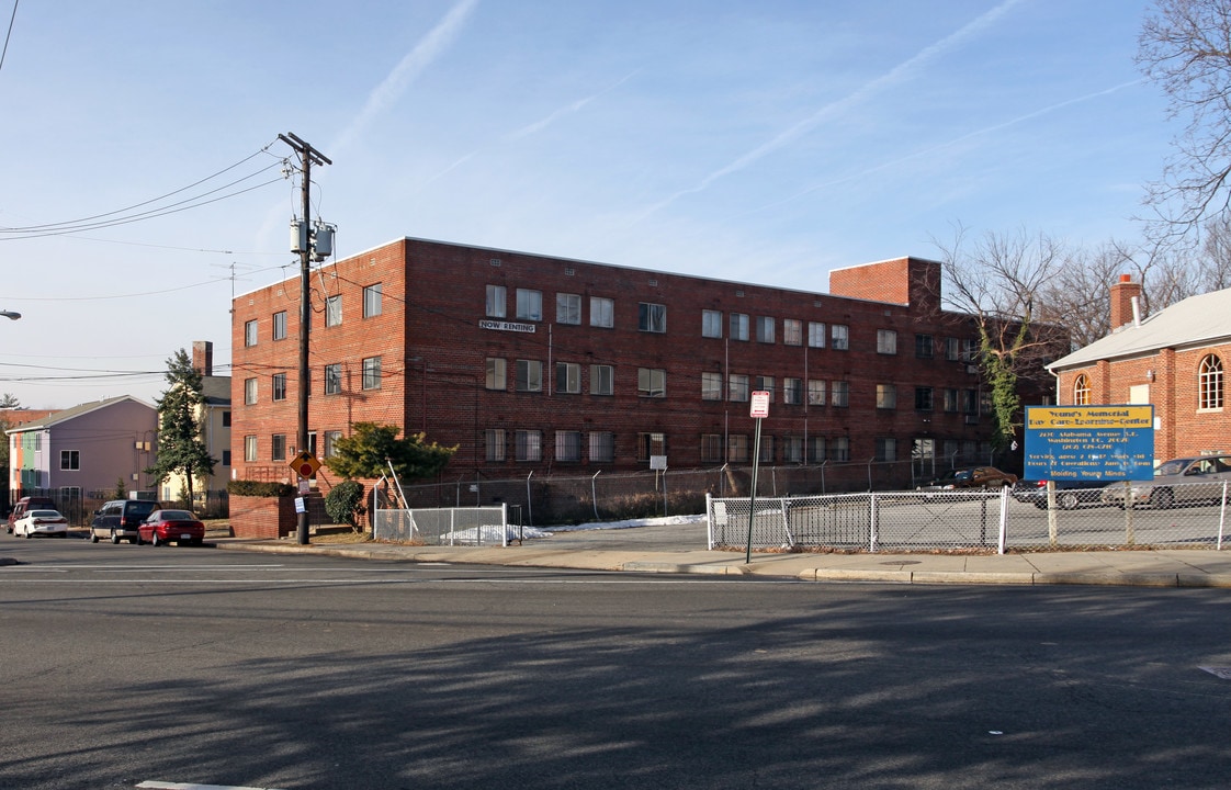 2913 Knox Pl SE in Washington, DC - Building Photo