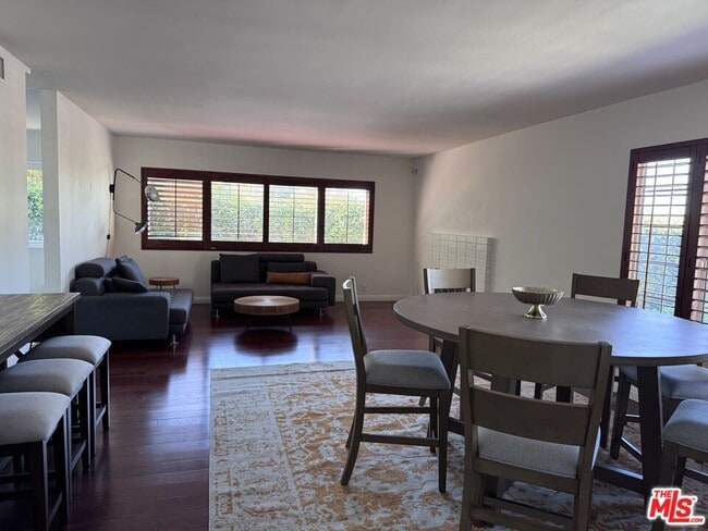 property at 2925 Dona Susana Dr