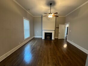 600 W Mountain St in Kings Mountain, NC - Building Photo - Building Photo