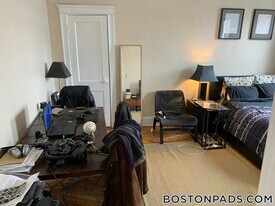 1197 Commonwealth Ave, Unit 17 in Boston, MA - Building Photo