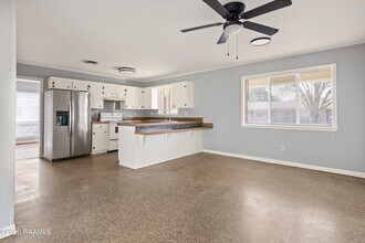 207 Ashwood Dr in Lafayette, LA - Building Photo - Building Photo