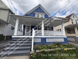 1130 E 111th St in Cleveland, OH - Building Photo