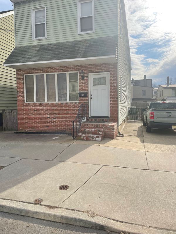property at 326 Mercer St