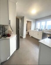 24 Belknap St, Unit 3 in Somerville, MA - Building Photo - Building Photo