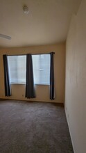 5155 W Tropicana Ave in Las Vegas, NV - Building Photo - Building Photo