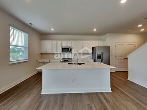 400 Golden Maple Pl in Delaware, OH - Building Photo - Building Photo