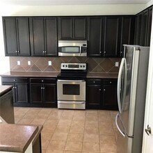 8700 Keynes Ln in Austin, TX - Building Photo - Building Photo