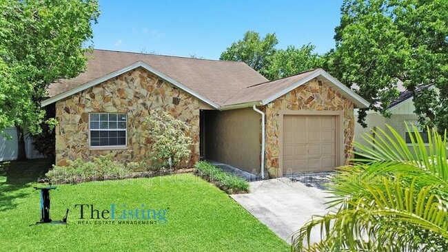 1317 Coolridge Dr in Brandon, FL - Foto de edificio - Building Photo