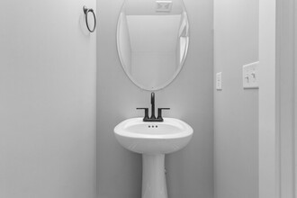 302 Jonathan Wade Cir in Clarksville, TN - Building Photo - Building Photo