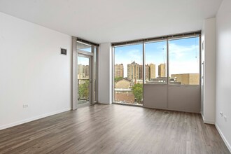 3776 N Halsted St in Chicago, IL - Foto de edificio - Building Photo