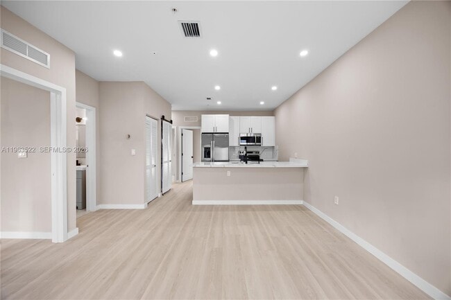 630 NE 166th St in Miami, FL - Building Photo - Building Photo