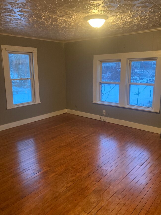 87 S Main St, Unit 4 lower rear