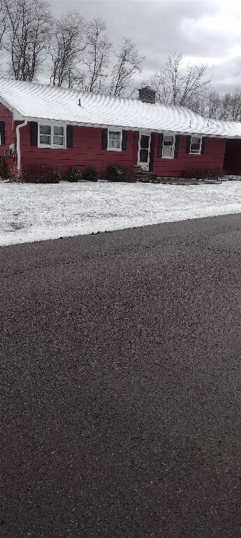 property at 5 Meadow Brook Ln