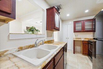 2211 Place Rebecca Ln in Houston, TX - Building Photo - Building Photo