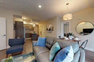 10006-283 83 Ave NW in Edmonton, AB - Building Photo - Building Photo