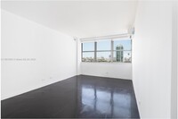 3 Island Ave, Unit 10J in Miami Beach, FL - Building Photo - Building Photo