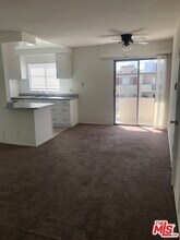 11727 Mayfield Ave-Unit -5 in Los Angeles, CA - Building Photo - Building Photo