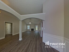 1440 Brisbane Dr in Dacula, GA - Foto de edificio - Building Photo