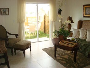 17730 NW 59th Ave in Hialeah, FL - Building Photo - Building Photo