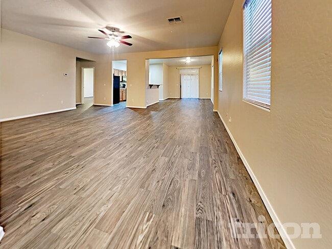 7107 W St Catherine Ave in Phoenix, AZ - Building Photo - Building Photo