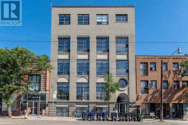 property at 426-426 Queen St E