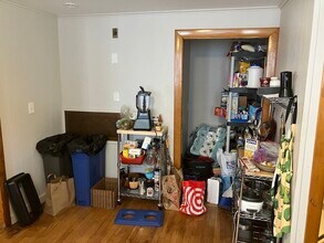 73 Lowell St, Unit 1 in Somerville, MA - Building Photo - Building Photo