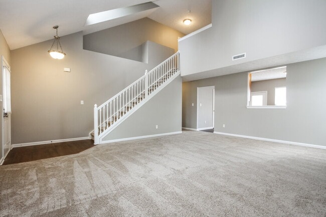 931 Kimberly Ave in Westfield, IN - Foto de edificio - Building Photo