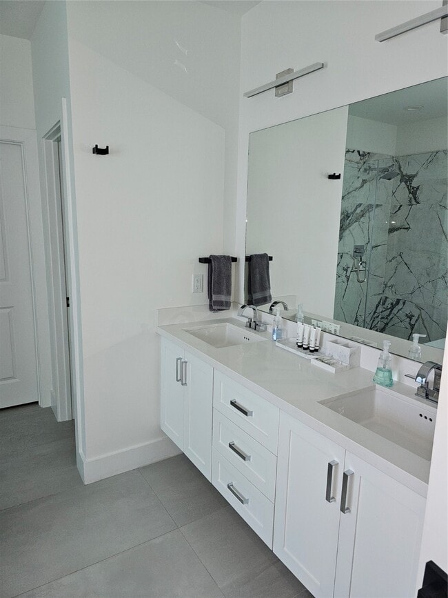 property at 4427 Elmwood St