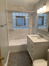 5338 W Sunnyside Ave, Unit #2 in Chicago, IL - Building Photo - Building Photo