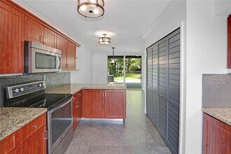 12340 SW 20th Terrace in Miami, FL - Building Photo - Building Photo