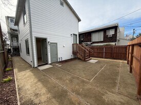 2420 Kayak Alley in Sacramento, CA - Building Photo